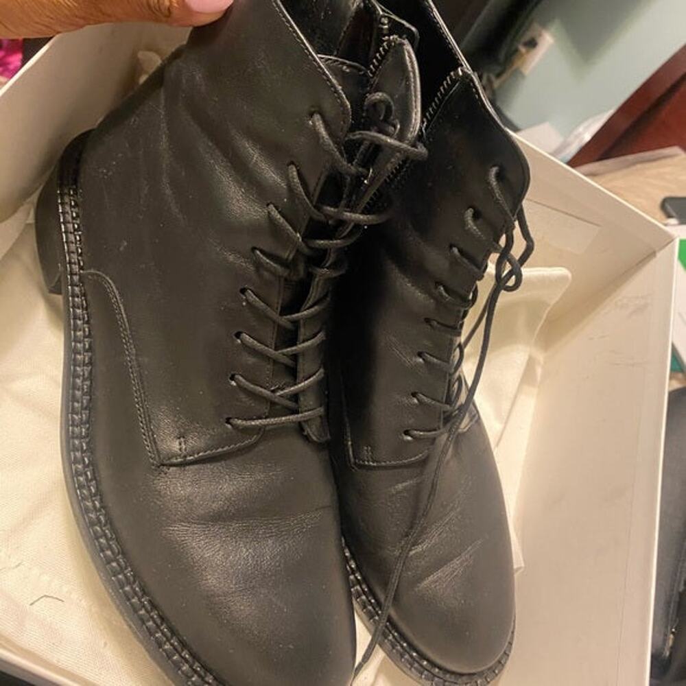 VINCE Cambria Lace-Up Boots in Black - 39